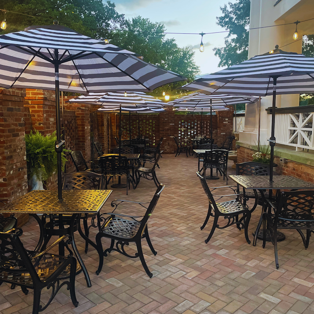 Blanton House Restaurant & Venue | restaurant | 239 S Main St, Marion, NC 28752, USA | 8284608424 OR +1 828-460-8424