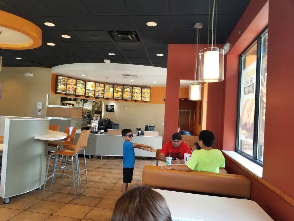 Taco Bell | meal takeaway | 11118 Bloomingdale Ave, Riverview, FL 33578, USA | 8136841609 OR +1 813-684-1609