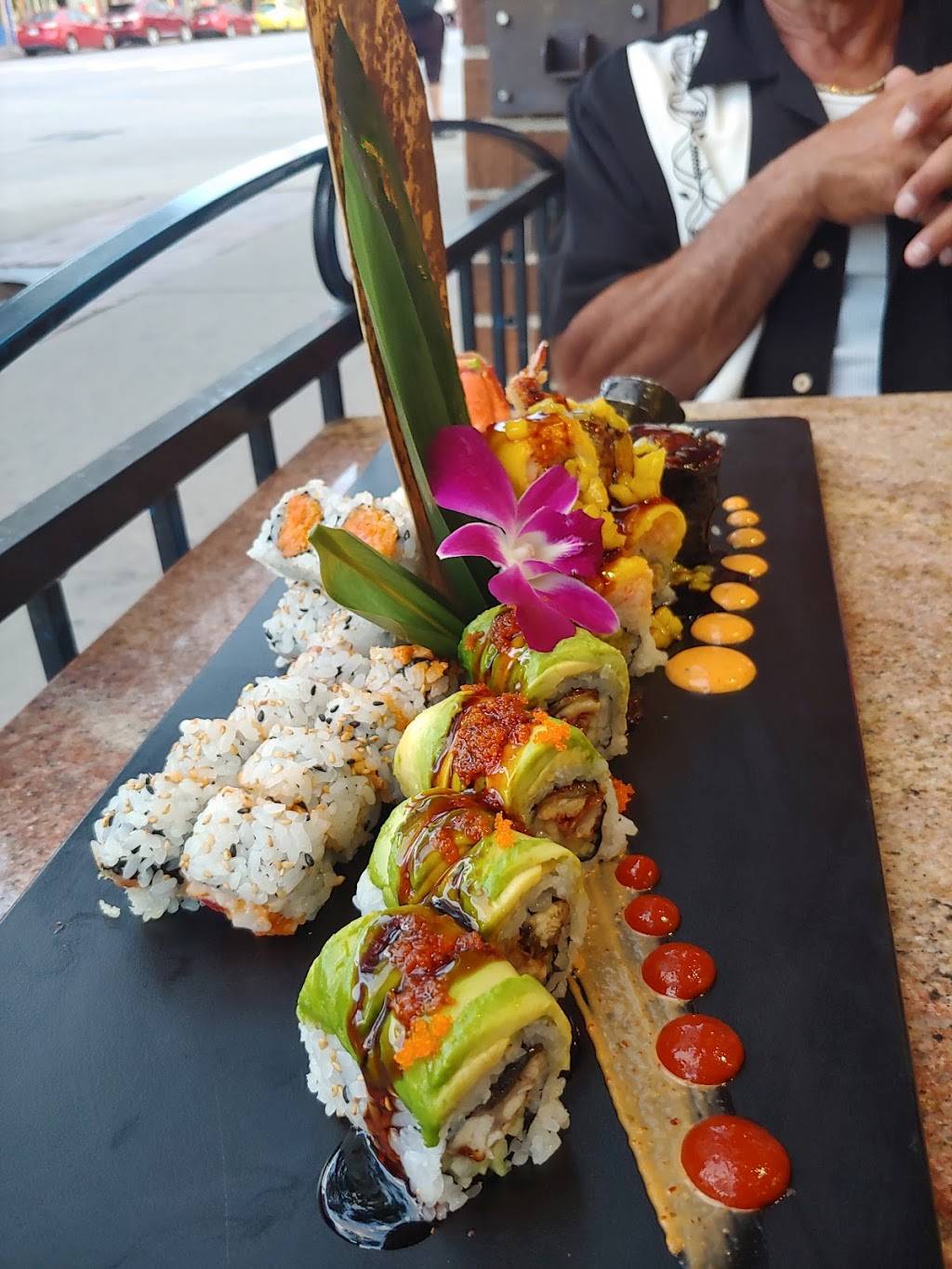 Go Fish Sushi | night club | 1 Broadway b108, Denver, CO 80203, USA | 3037338881 OR +1 303-733-8881