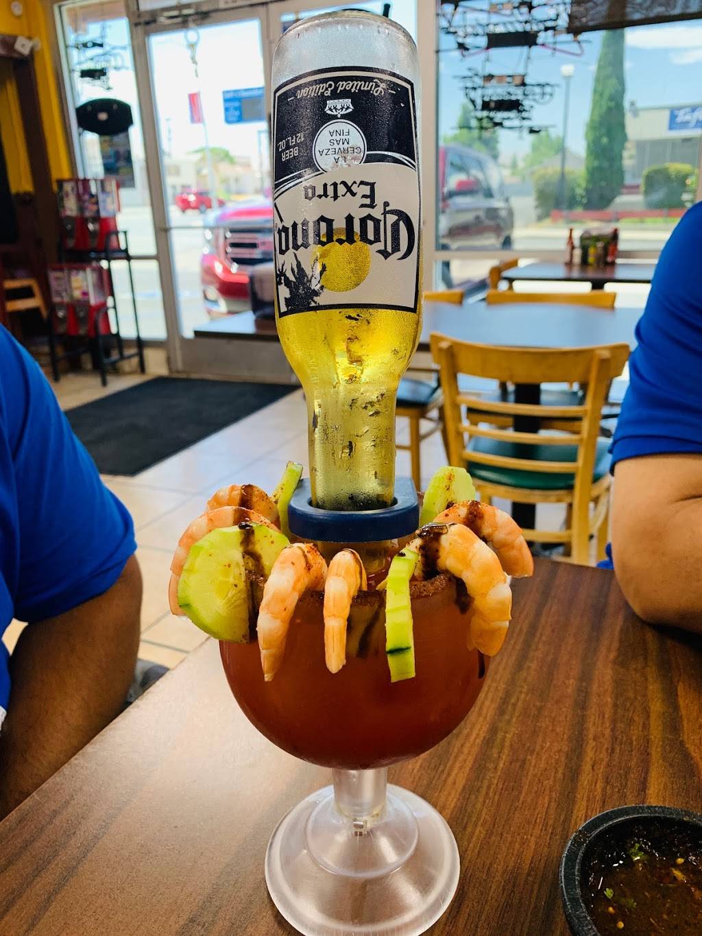 Tacos Y Mariscos Casa Tabares | restaurant | 330 Kern St, Taft, CA 93268, USA | 6617454898 OR +1 661-745-4898