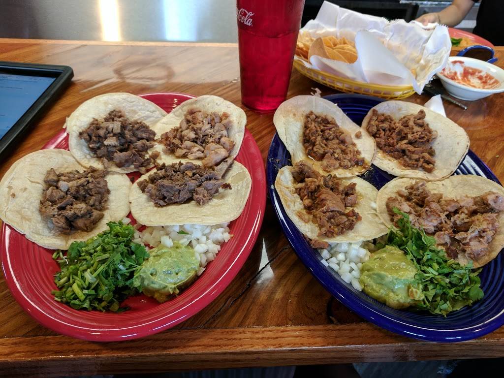 Cesars Old Mexico | restaurant | 2627 E Sunshine St, Springfield, MO 65804, USA | 4178818252 OR +1 417-881-8252