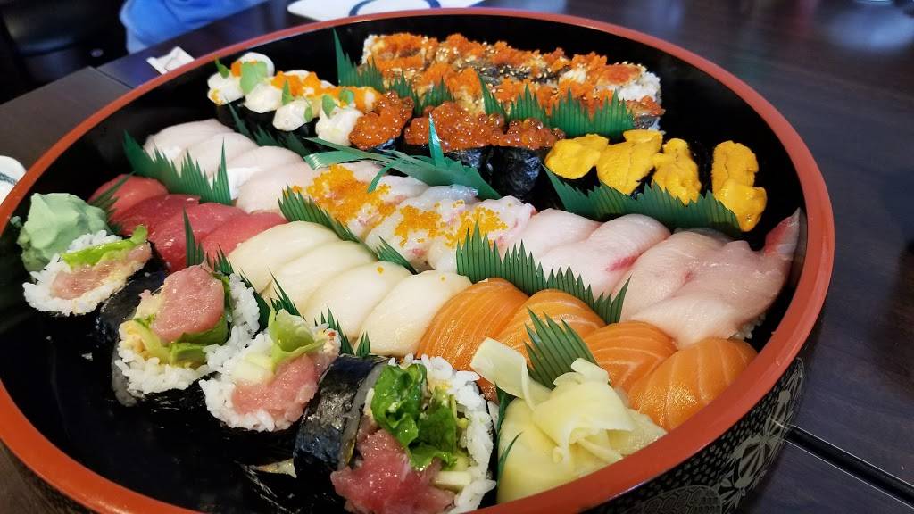 Yum Yum Sushi House | restaurant | 2181 Irving St, San Francisco, CA 94122, USA | 6282562799 OR +1 628-256-2799