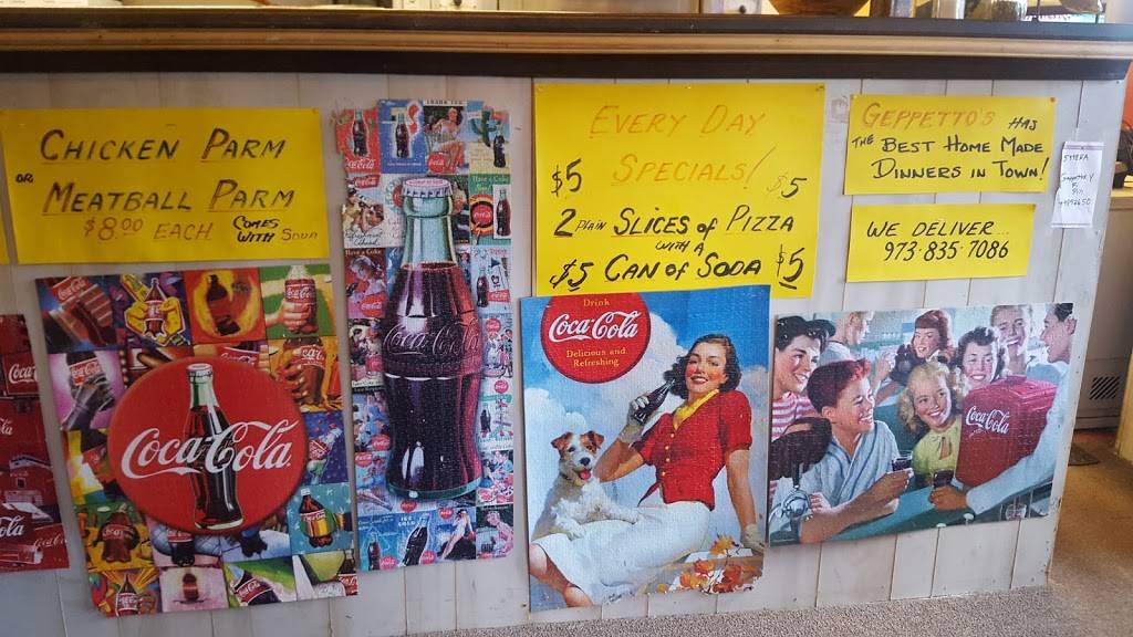 Geppettos Pizza | restaurant | 365 Ringwood Ave, Wanaque, NJ 07465, USA | 9738357086 OR +1 973-835-7086