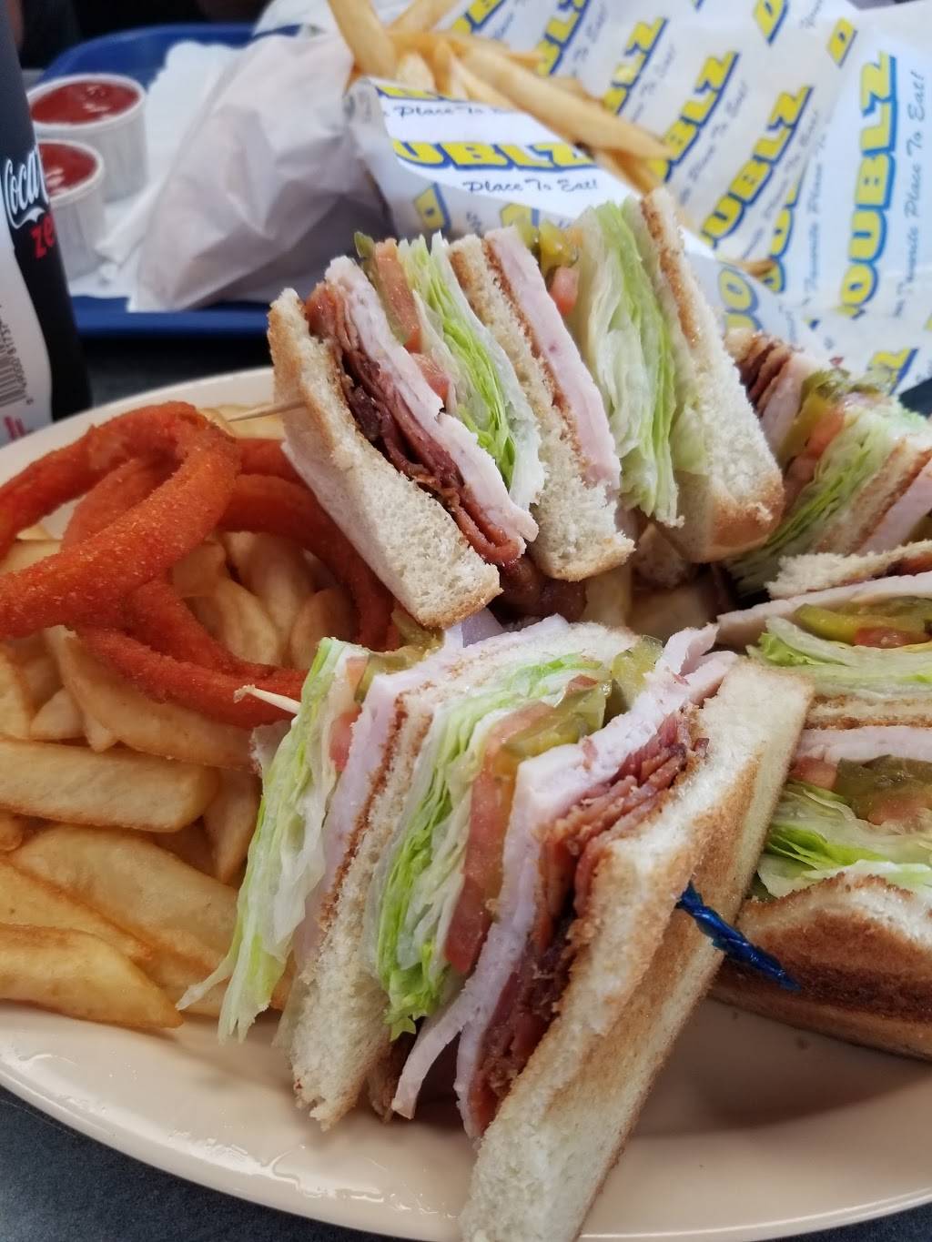 Doublz | restaurant | 1720 W Whittier Blvd, Montebello, CA 90640, USA | 3238877111 OR +1 323-887-7111