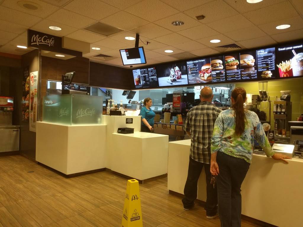 McDonalds | cafe | 205 E Canal St, Mulberry, FL 33860, USA | 8634252660 OR +1 863-425-2660