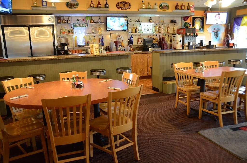 Lobos Place | restaurant | 1305 Wisconsin Ave, Grafton, WI 53024, USA | 2624218629 OR +1 262-421-8629