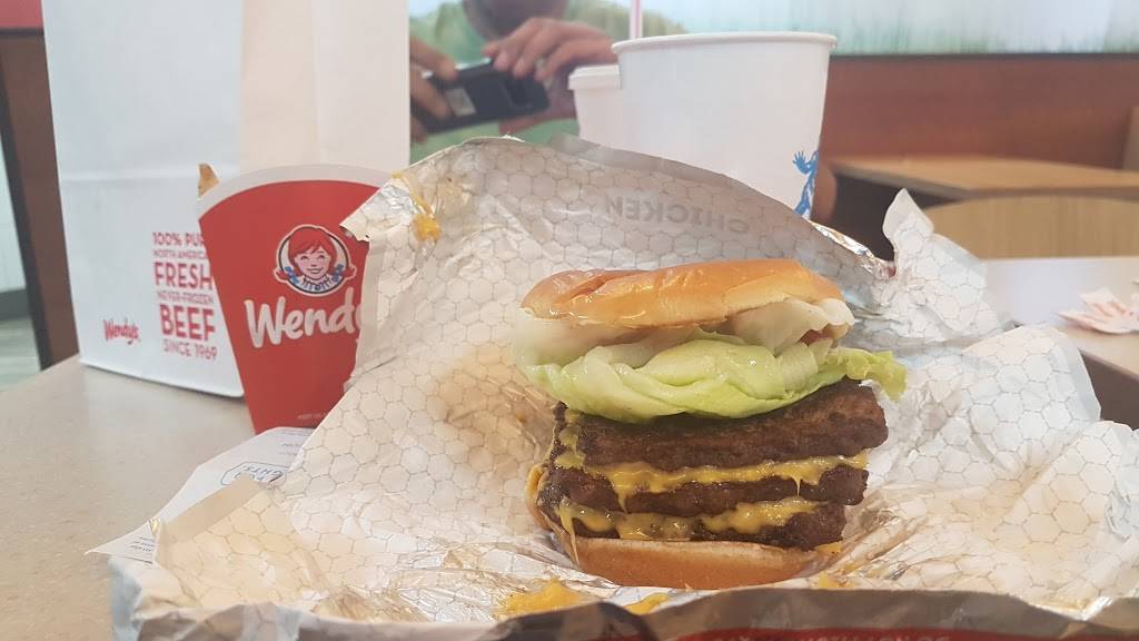 Wendys | restaurant | 2500 W Atlantic Blvd, Pompano Beach, FL 33069, USA | 9549757977 OR +1 954-975-7977