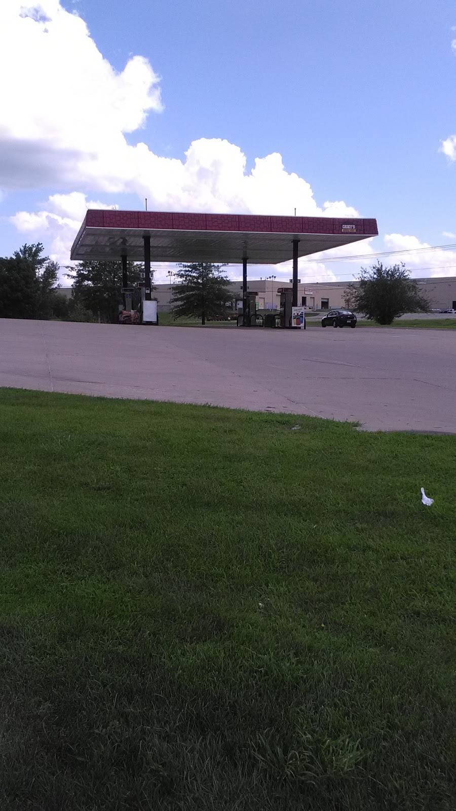 Caseys | restaurant | 5655 C St SW, Cedar Rapids, IA 52404, USA | 3198482215 OR +1 319-848-2215