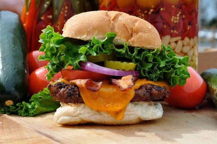 Goose Blind Grill & Bar | meal delivery | 512 Gold St, Green Lake, WI 54941, USA | 9202946363 OR +1 920-294-6363