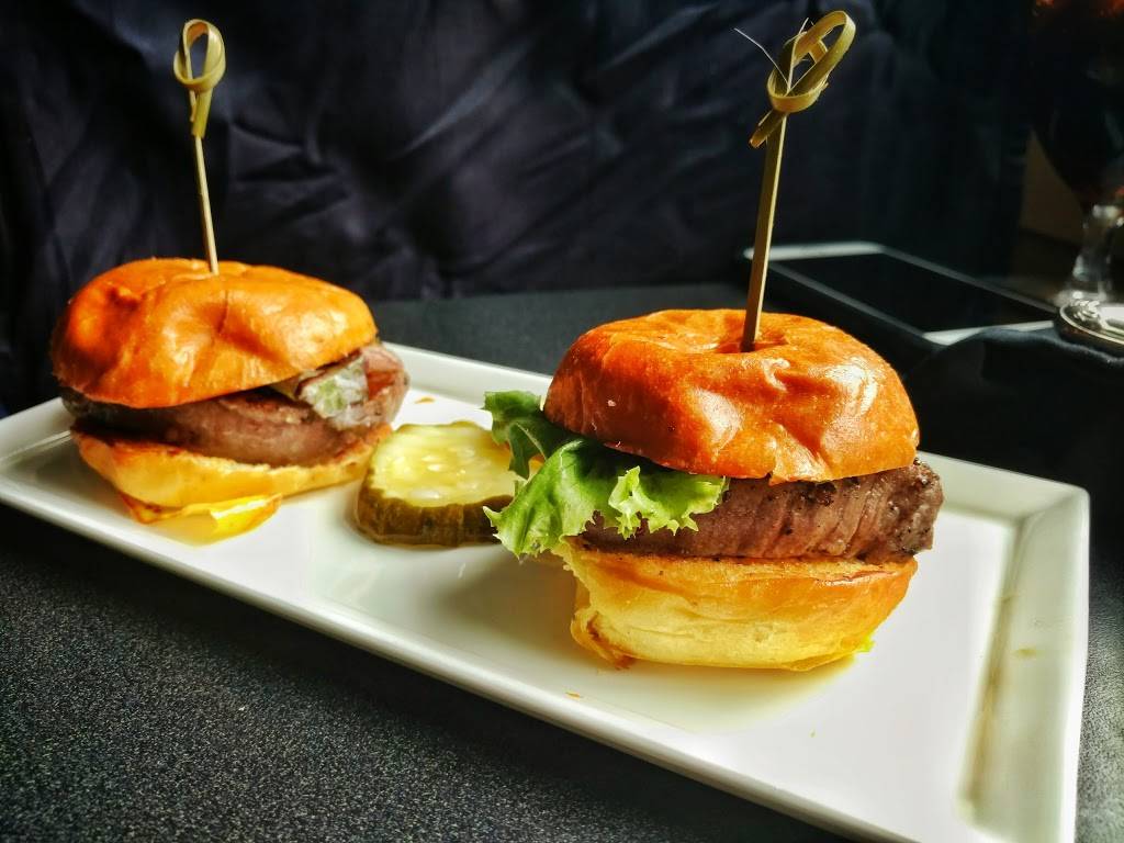 Frontier Tavern | restaurant | 2138 US-220 BUS, Bedford, PA 15522, USA | 8146245644 OR +1 814-624-5644