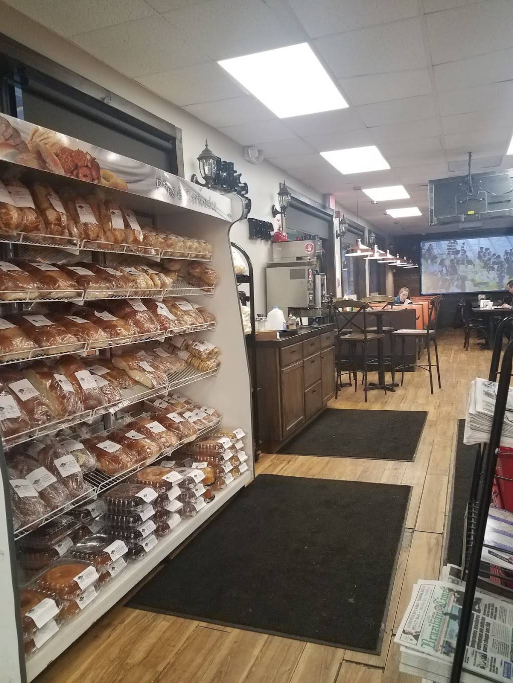 Brasileirinho Bakery & Restaurant | restaurant | 581 Boston Post Rd E, Marlborough, MA 01752, USA | 5086247524 OR +1 508-624-7524