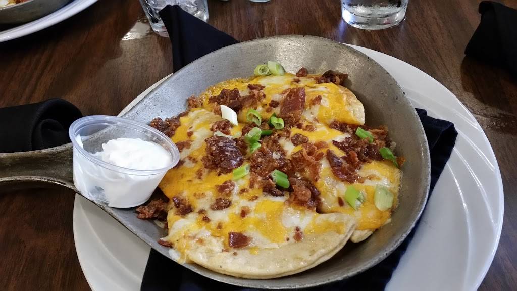 Amber Rose Restaurant | restaurant | 1400 Valley St, Dayton, OH 45404, USA | 9372282511 OR +1 937-228-2511