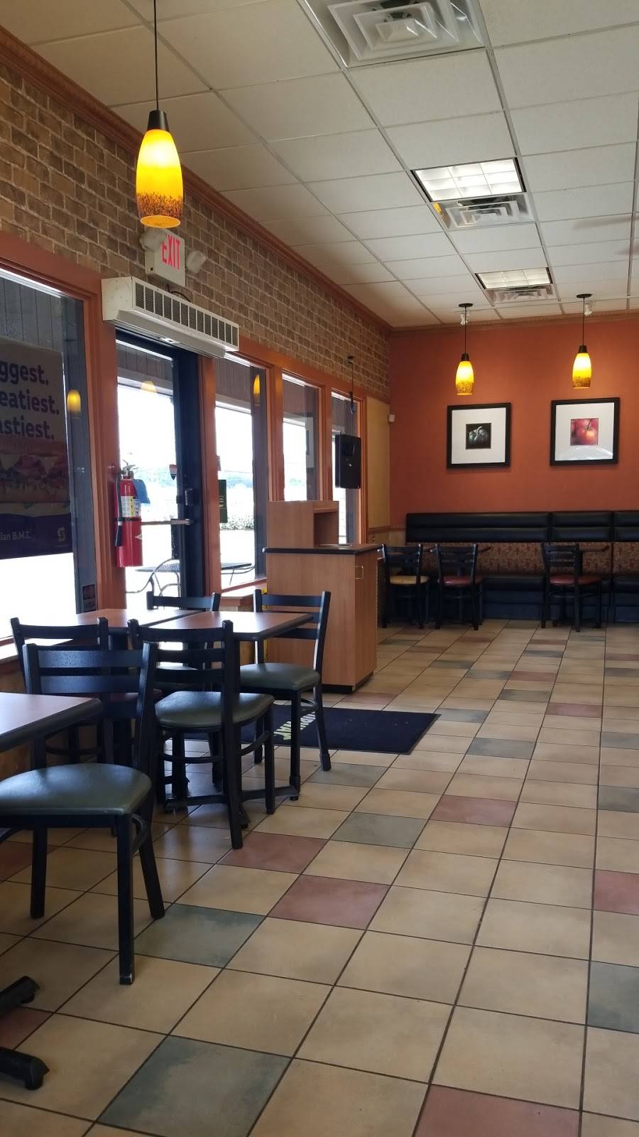Subway Restaurants | restaurant | 3000 Ventrie Ct., Space No. E, Ventrie Center, Myersville, MD 21773, USA | 3015087097 OR +1 301-508-7097