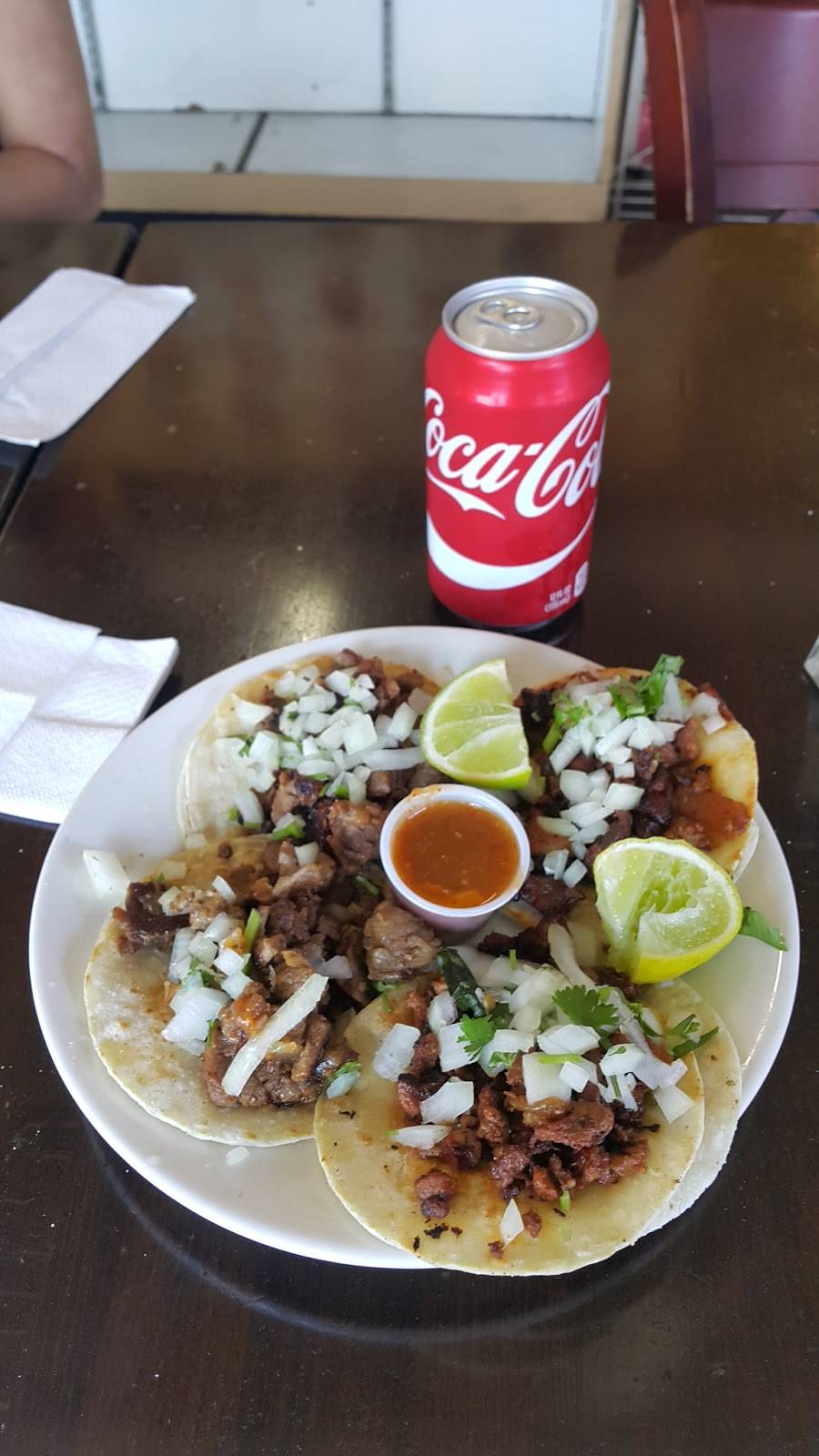 San Julian Mexican Food | restaurant | 1145 San Julian St #112, Los Angeles, CA 90015, USA | 2138060202 OR +1 213-806-0202