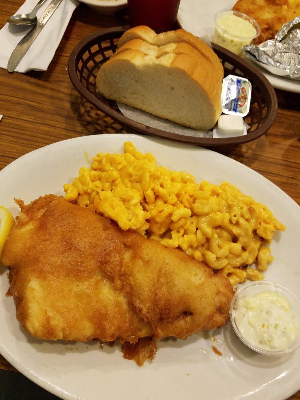 Scennas Family Restaurant | restaurant | 1901 N State St, Girard, OH 44420, USA | 3305458984 OR +1 330-545-8984