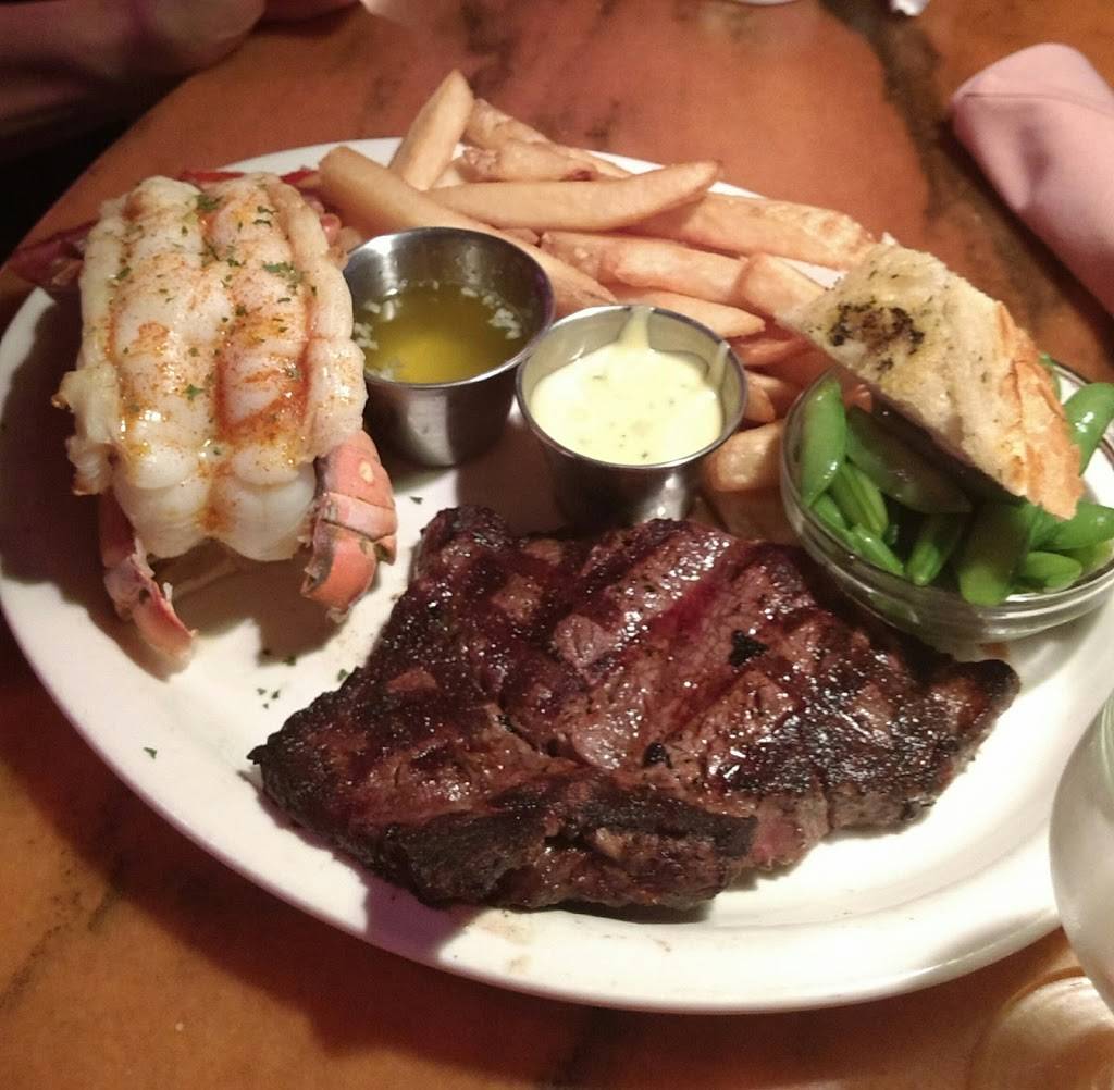 Flamingo Grill | restaurant | 7050 N Kings Hwy, Myrtle Beach, SC 29572, USA | 8434495388 OR +1 843-449-5388