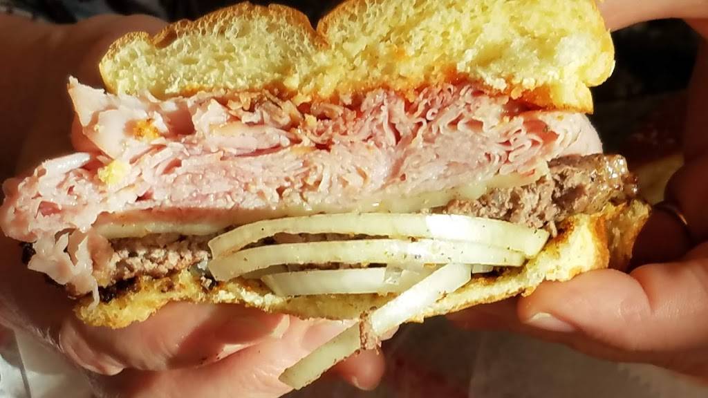 Bernies Main St Tavern | restaurant | 112 E Main St, Homer, MI 49245, USA | 5175684221 OR +1 517-568-4221