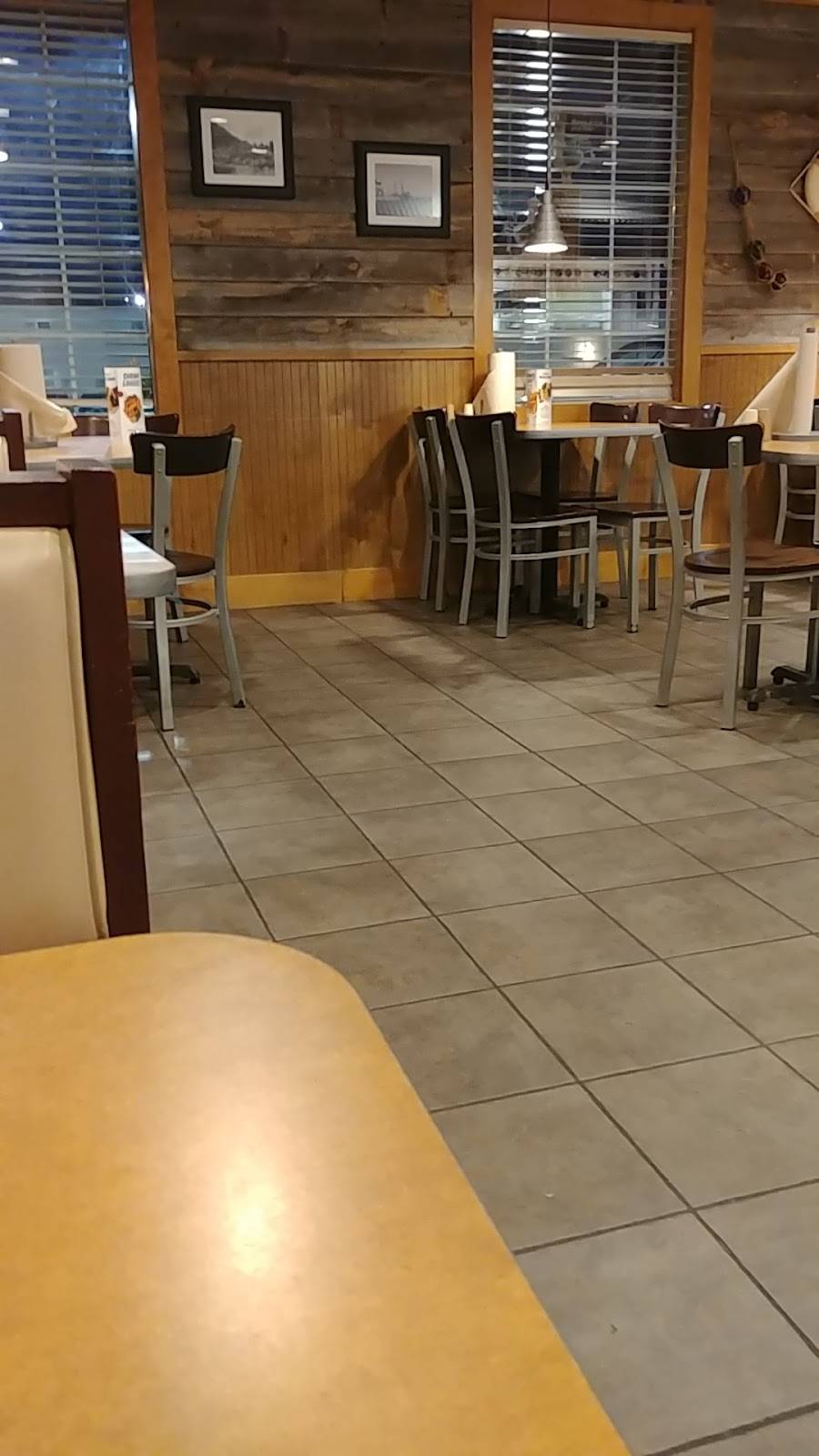 Captain Ds | restaurant | 110 Kefauver Ln, Madisonville, TN 37354, USA | 4234209455 OR +1 423-420-9455