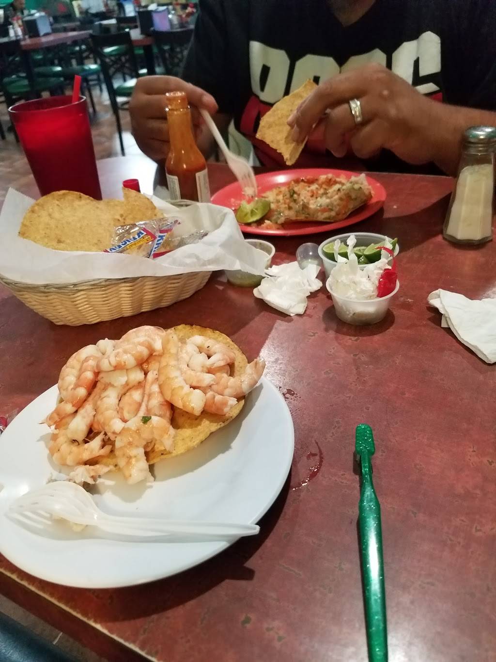 Las Islitas Mariscos | restaurant | 1460 Oakland Rd Ste F, San Jose, CA 95112, USA | 4084527411 OR +1 408-452-7411