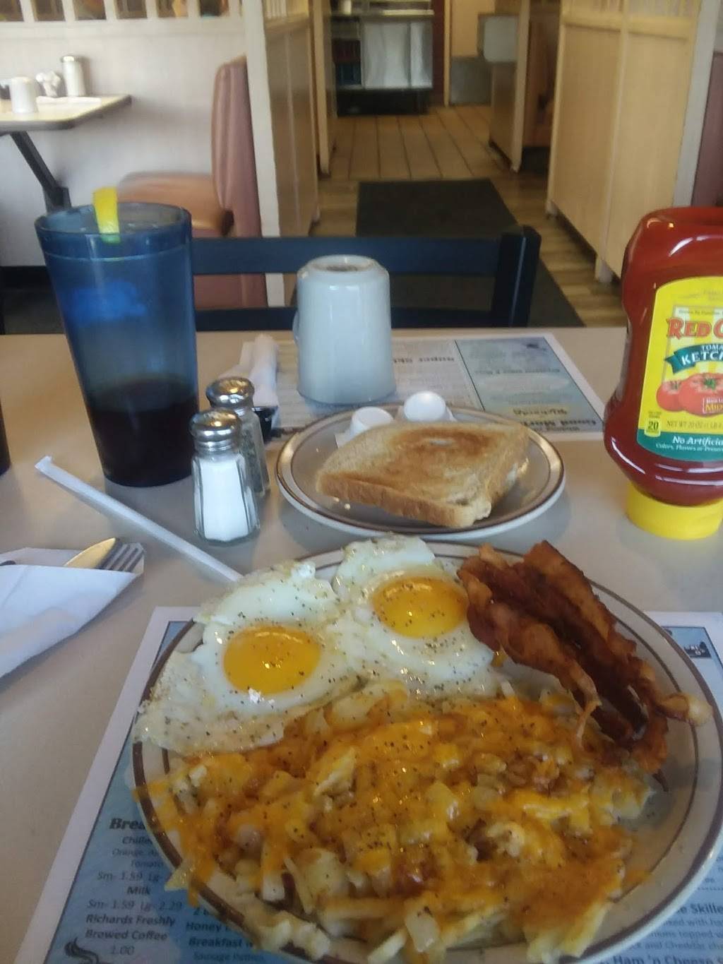 Richards Restaurant | restaurant | 3605 Commerce Dr, Warsaw, IN 46580, USA | 5742673244 OR +1 574-267-3244