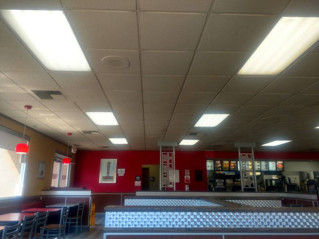 Carls Jr. | restaurant | 140 E Foothill Blvd, Pomona, CA 91767, USA | 9093927343 OR +1 909-392-7343