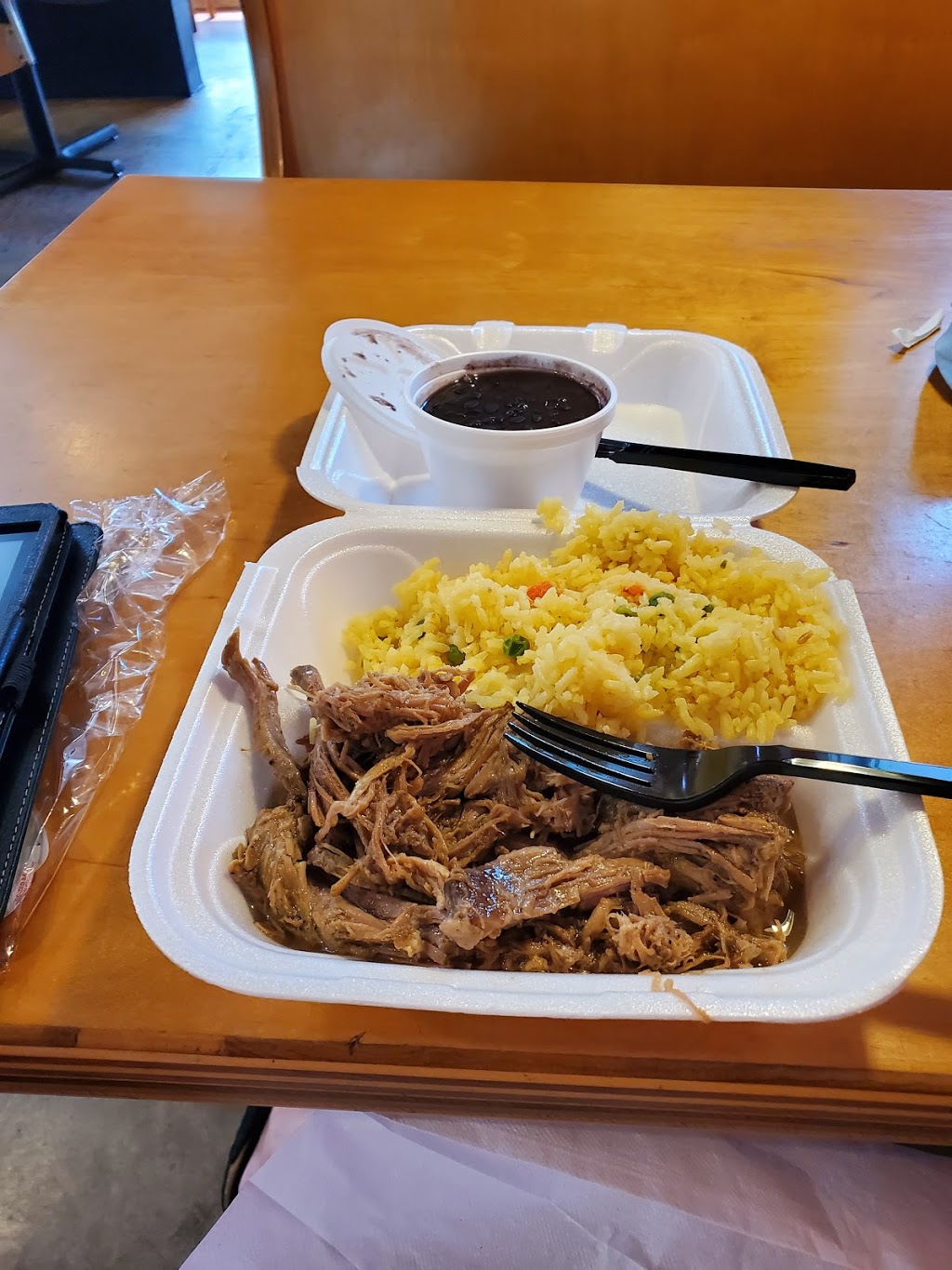 Latin Chicks Restaurant & Catering | restaurant | 5205 Waters Ave, Savannah, GA 31405, USA | 9124955133 OR +1 912-495-5133