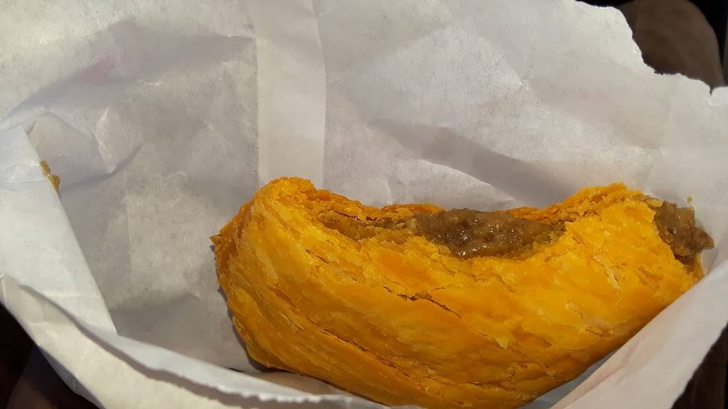 Carib Patties | restaurant | 9550 Rue Jean-Milot, LaSalle, QC H8R 1X7, Canada | 4383874004 OR +1 438-387-4004