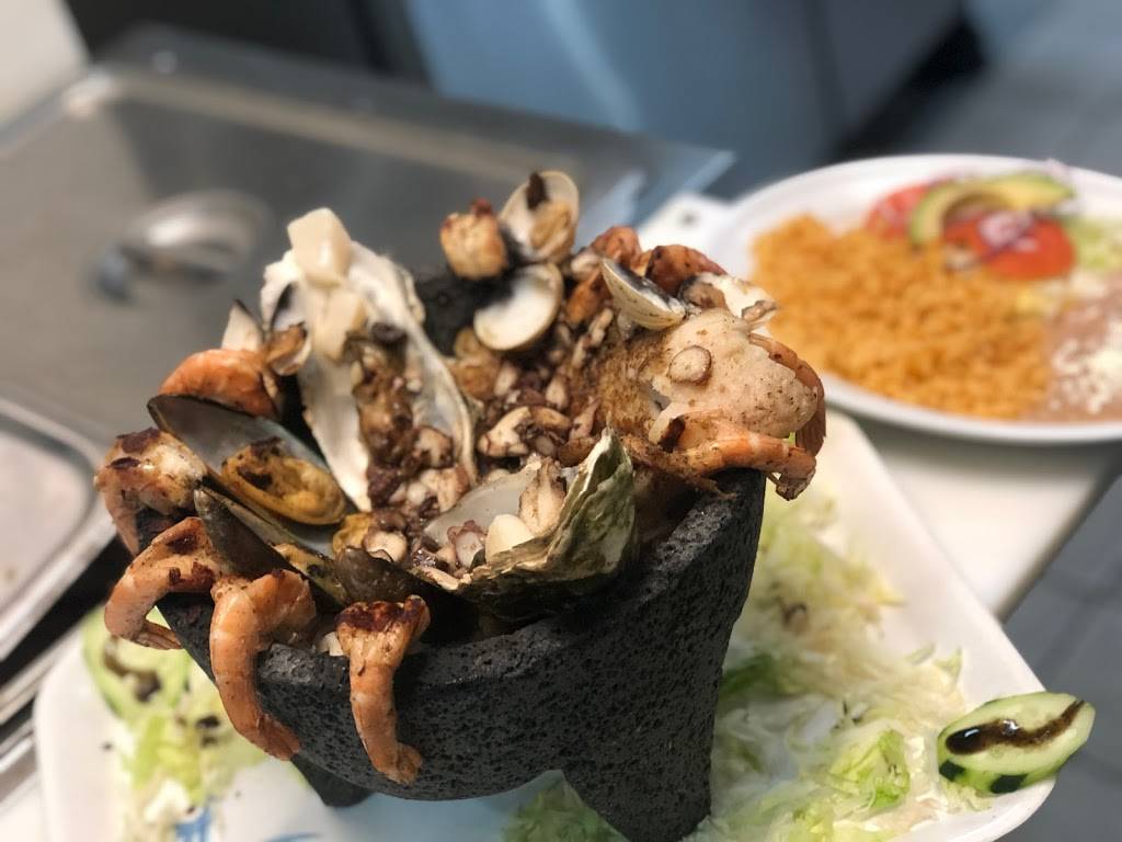 Delicias Las Palmas Taqueria y Mariscos | restaurant | 502 E Pacheco Blvd, Los Banos, CA 93635, USA | 2097100361 OR +1 209-710-0361