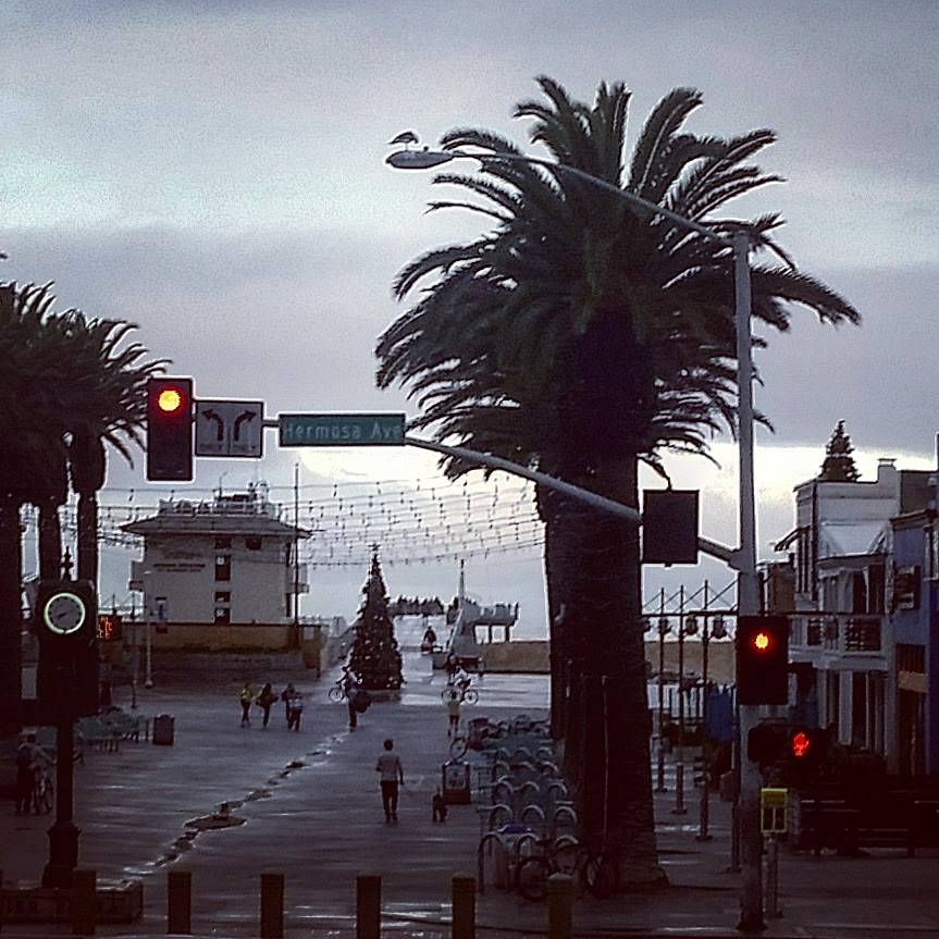 Plaza Hermosa | shopping mall | 703-719 Pier Ave, Hermosa Beach, CA 90254, USA | 2135532200 OR +1 213-553-2200