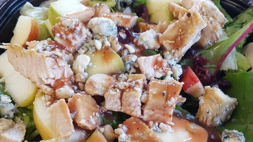 Wendys | restaurant | 1001 Redwood St, Vallejo, CA 94590, USA | 7076432270 OR +1 707-643-2270