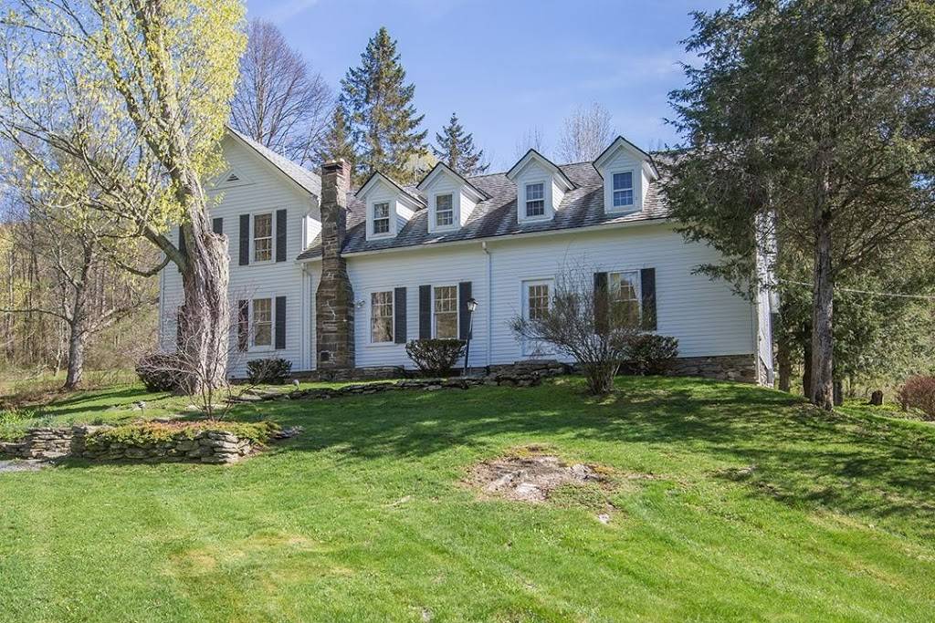 Mckie Hollow Farm | restaurant | 359 Mc Kie Hollow Rd, Cambridge, NY 12816, USA | 5183504991 OR +1 518-350-4991