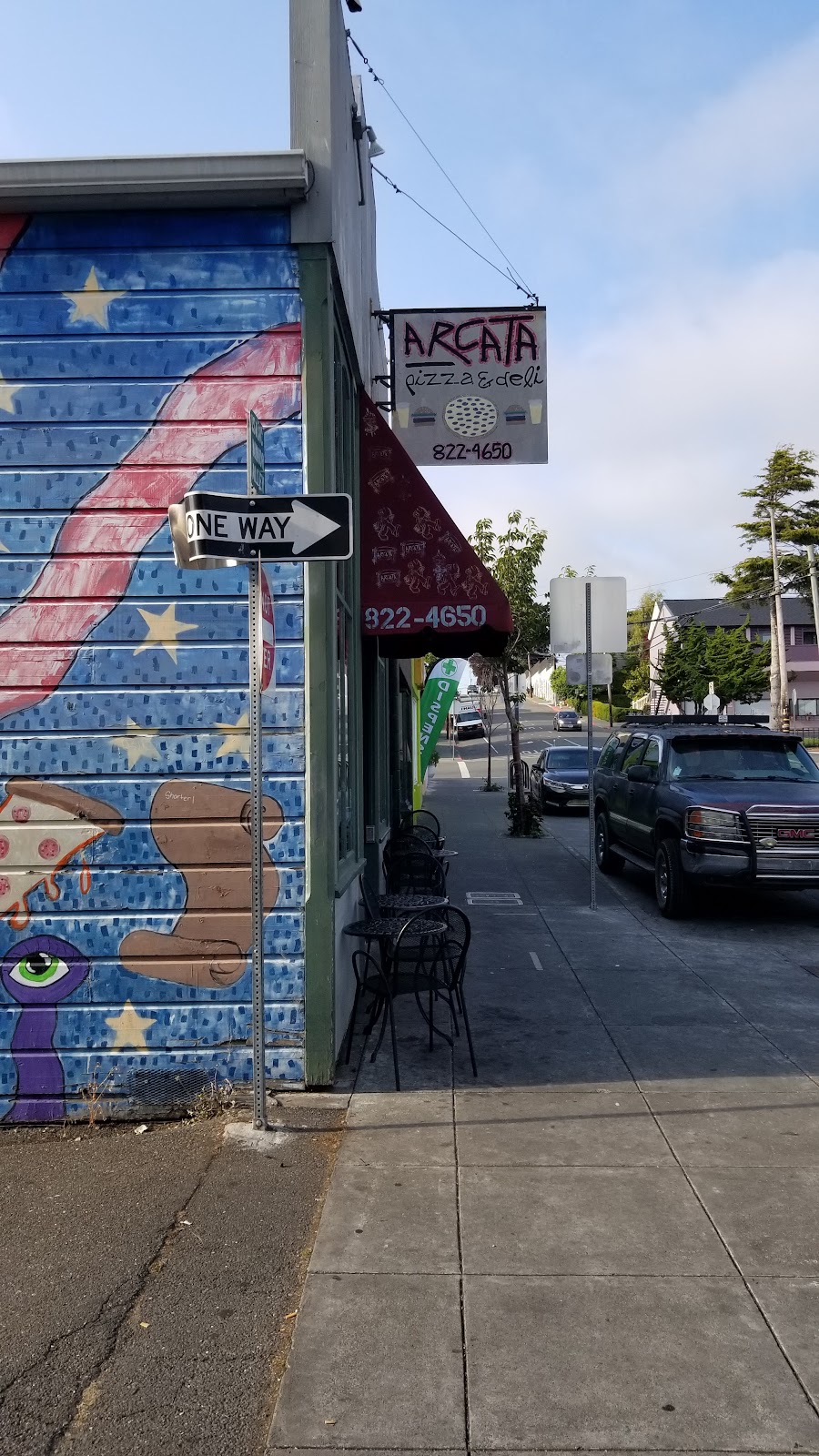 Arcata Pizza & Deli | restaurant | 1057 H St, Arcata, CA 95521, USA | 7078224650 OR +1 707-822-4650