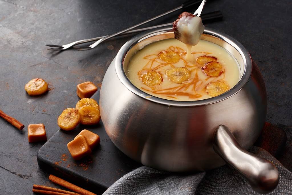 The Melting Pot | restaurant | 450 Ward Pkwy, Kansas City, MO 64112, USA | 8169316358 OR +1 816-931-6358