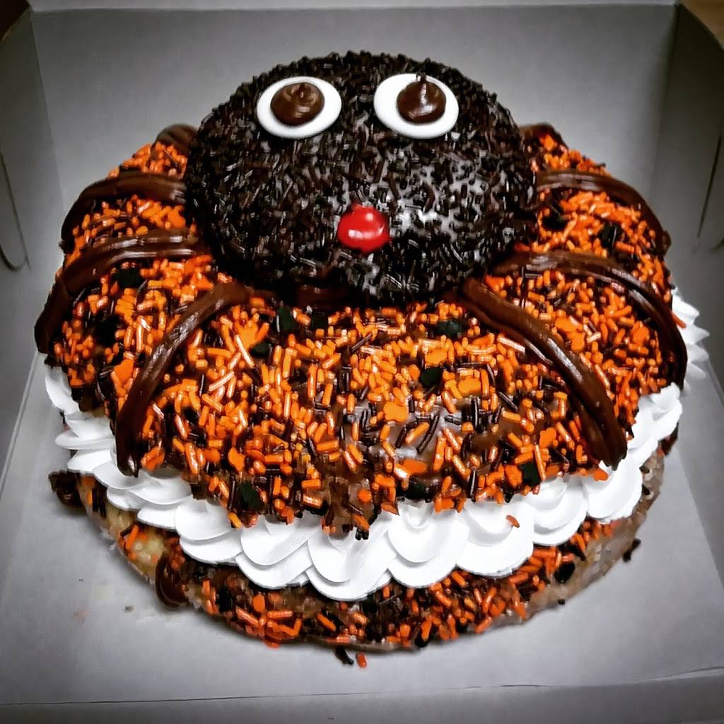 Ravins Donuts & Ice Cream | restaurant | 14664 7th St, Victorville, CA 92395, USA | 7608813545 OR +1 760-881-3545