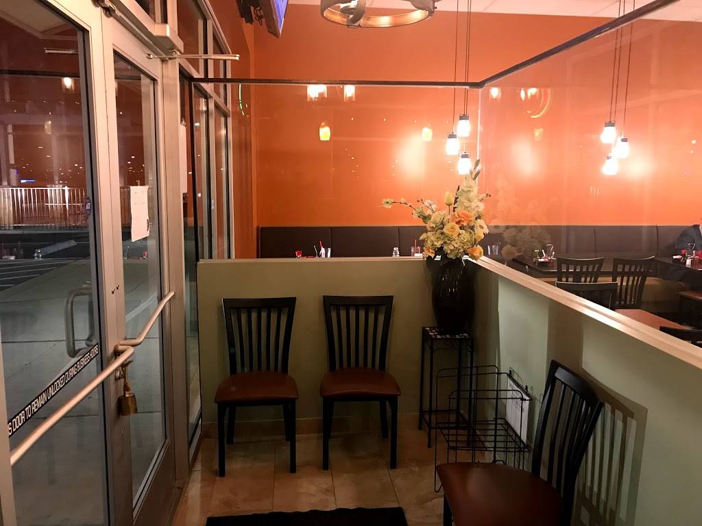 Yayas Thai Restaurant | restaurant | 9226 Potranco Rd #103, San Antonio, TX 78251, USA | 2102815215 OR +1 210-281-5215