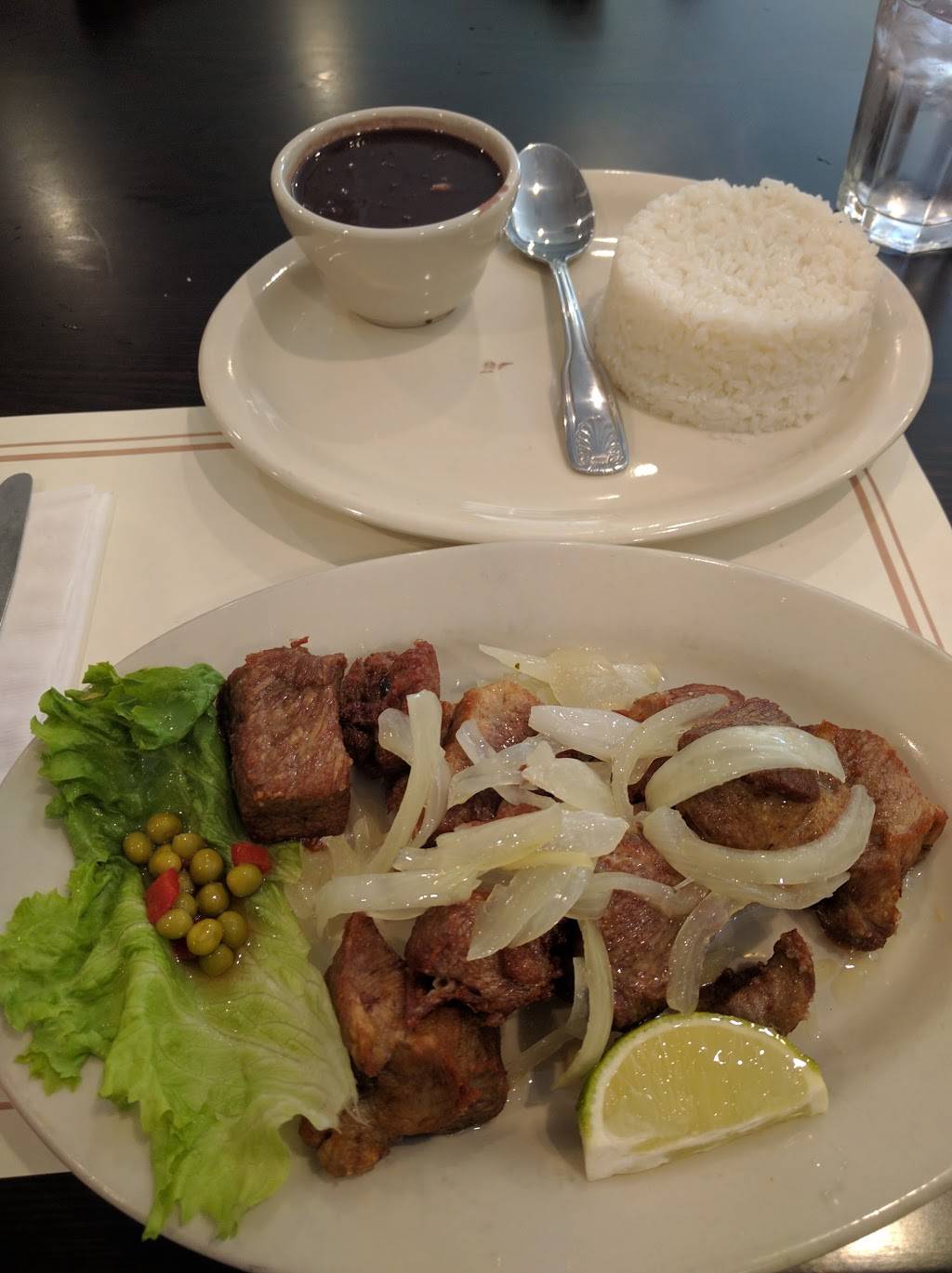 La Fragua Restaurante | restaurant | 7931 NW 2nd St, Miami, FL 33126, USA | 3052663226 OR +1 305-266-3226