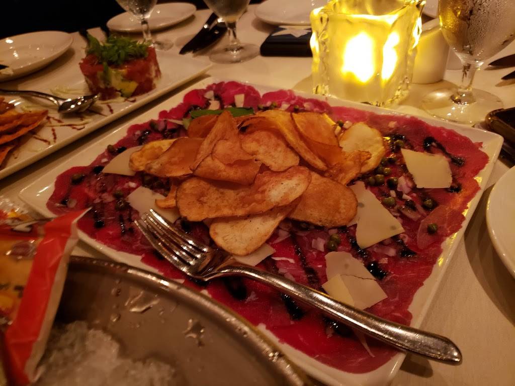 Eddie Merlots Prime Aged Beef & Seafood | restaurant | 455 South 4th Street #102 4th Street and, W Muhammad Ali Blvd, Louisville, KY 40202, USA | 5025843266 OR +1 502-584-3266