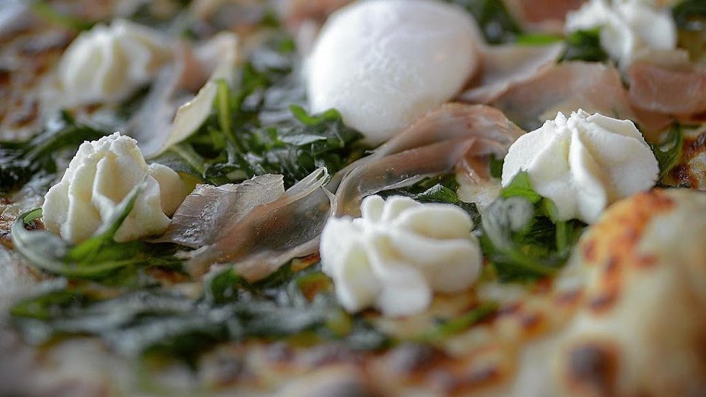 Fries N Pies | restaurant | 4503 Paradise Rd #350, Las Vegas, NV 89169, USA | 7027497030 OR +1 702-749-7030