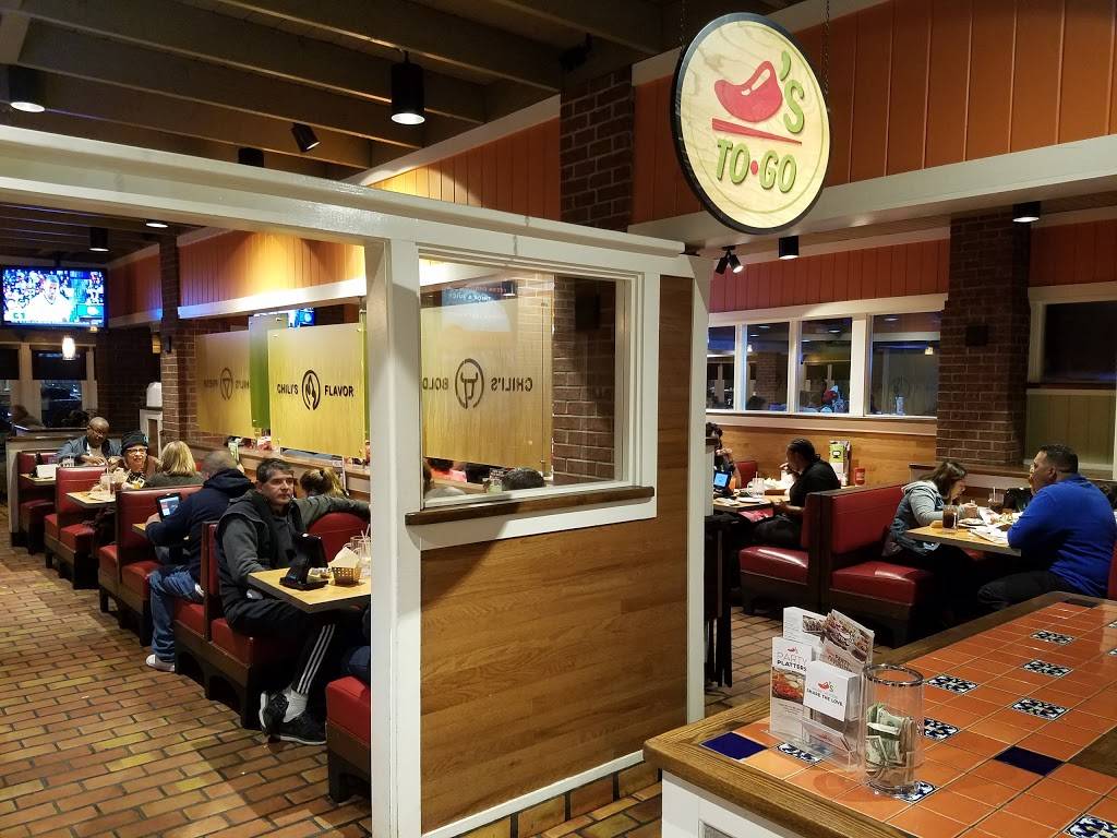 Chilis Grill & Bar | meal takeaway | 6775 Fallbrook Ave, West Hills, CA 91307, USA | 8187049537 OR +1 818-704-9537