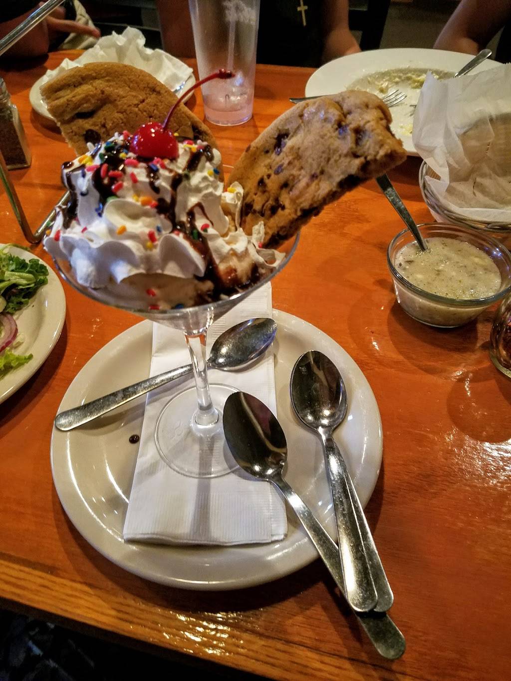 Luisas Brick Oven Pizzeria | restaurant | 1730 Abbey Pl, Charlotte, NC 28209, USA | 7045228782 OR +1 704-522-8782