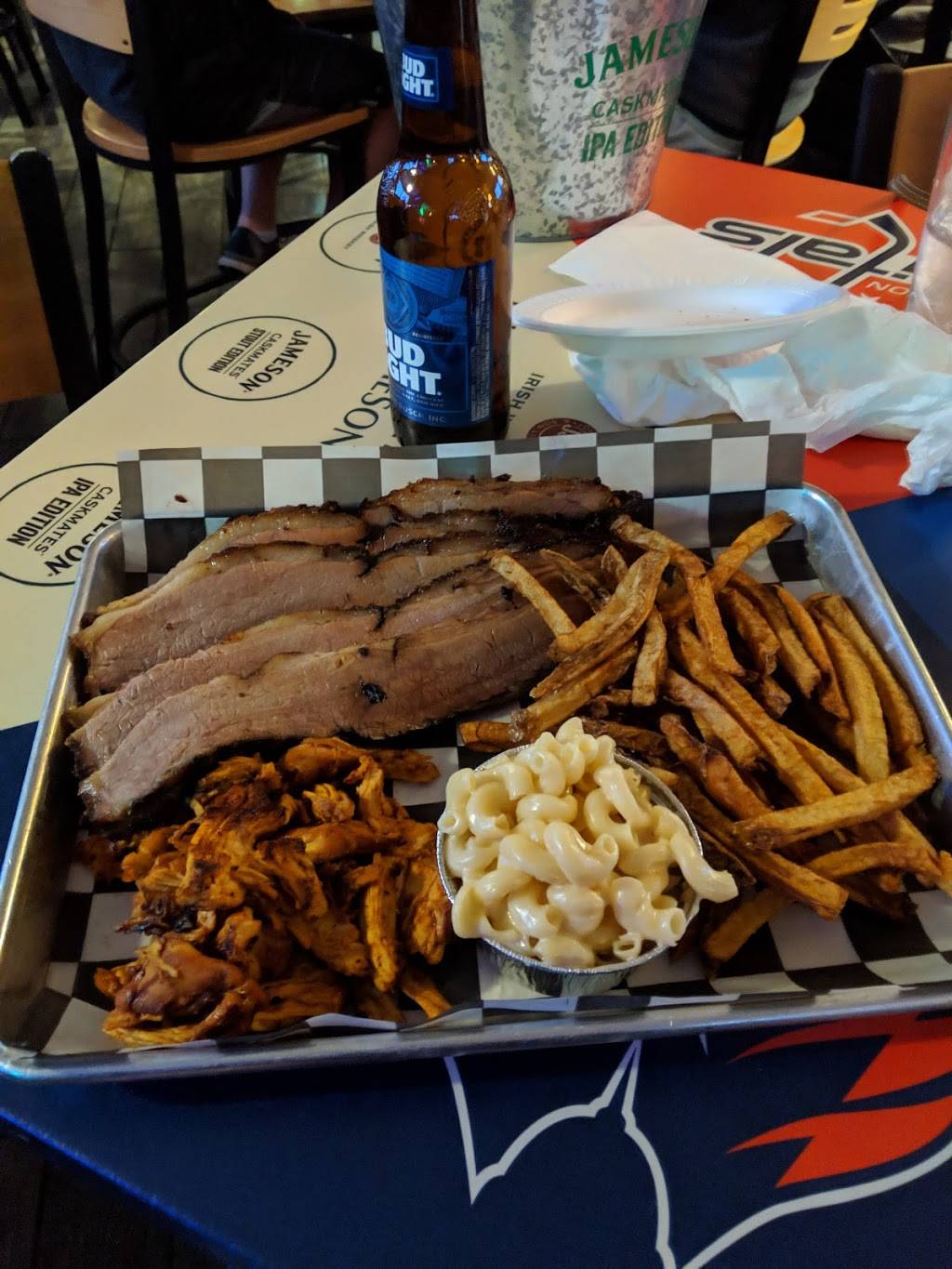 Jds Smokehouse North | restaurant | 2235 E Churchville Rd, Bel Air, MD 21015, USA | 4107347900 OR +1 410-734-7900