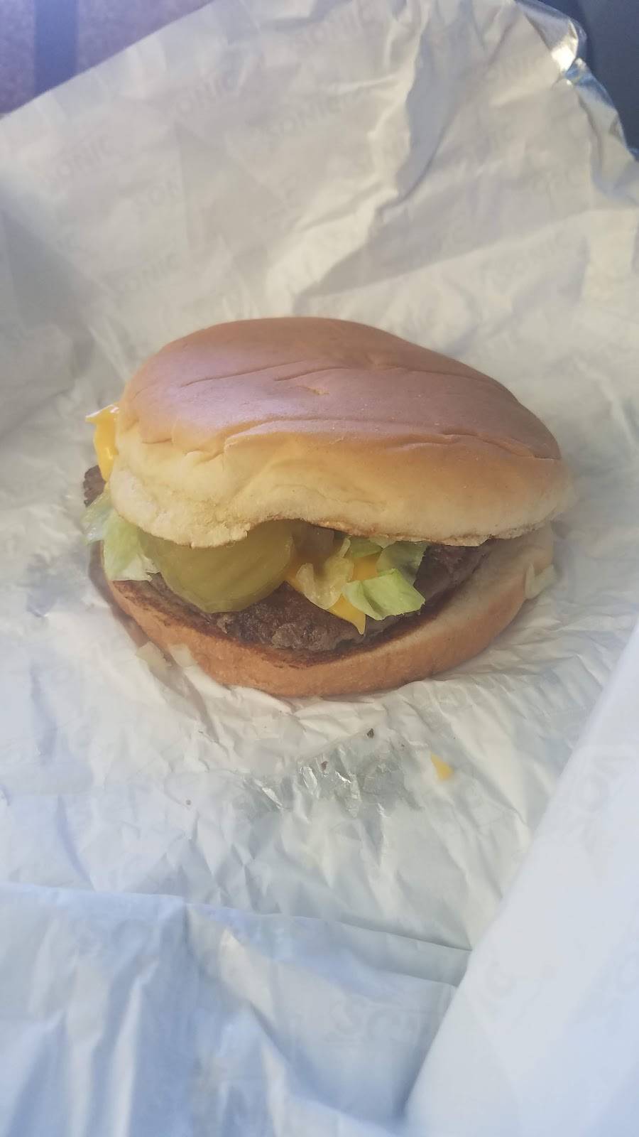 Sonic Drive-In | restaurant | 3431 W Walnut Hill Ln, Irving, TX 75038, USA | 9722527108 OR +1 972-252-7108
