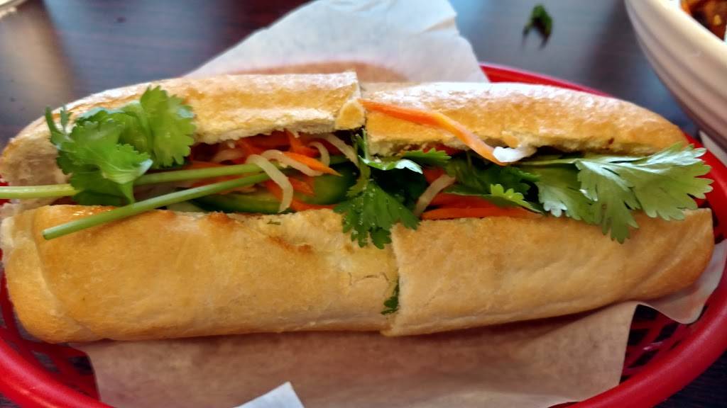 Uptown Pho | restaurant | 1010 W Argyle St, Chicago, IL 60640, USA | 7738788820 OR +1 773-878-8820