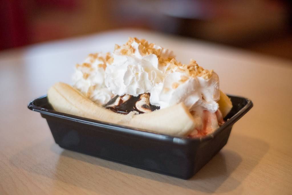 Rubis Grill and Frosty Freeze | restaurant | 3121, 11401 Washington Blvd, Whittier, CA 90606, USA | 5626991470 OR +1 562-699-1470