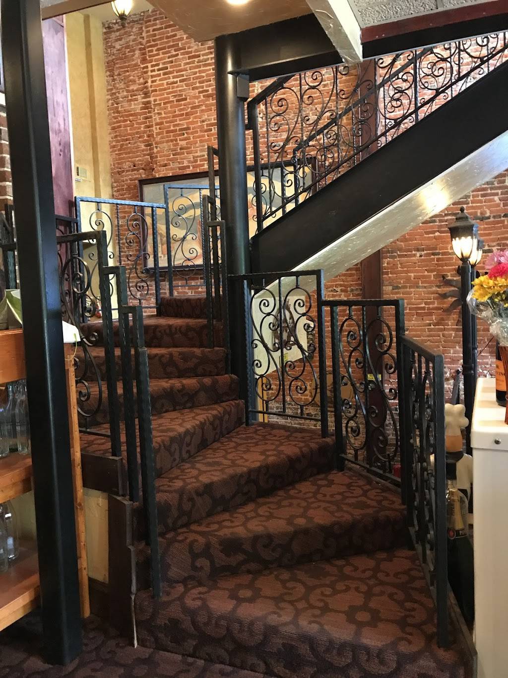 La Scala Ristorante Italiano | restaurant | 1012 Eastern Ave, Baltimore, MD 21202, USA | 4107839209 OR +1 410-783-9209