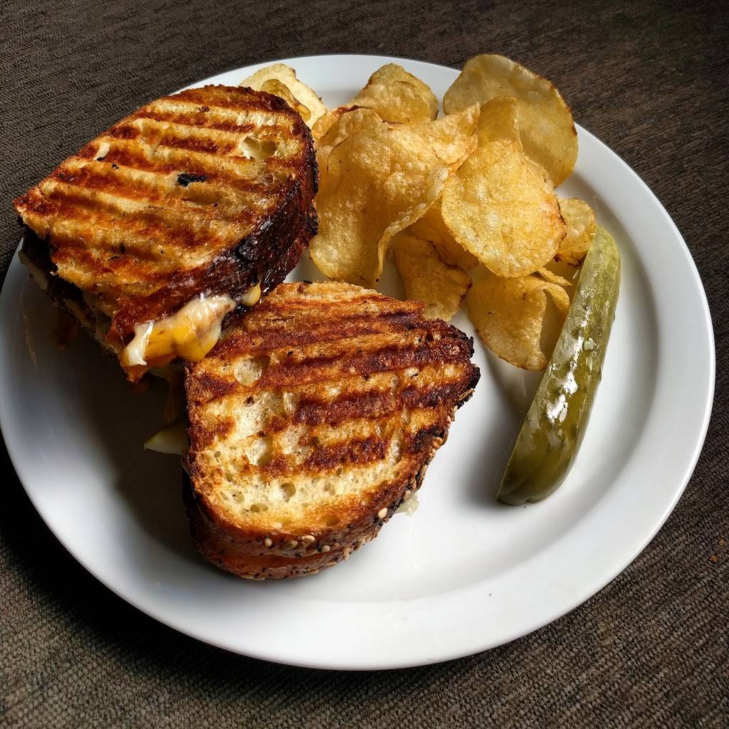 Ash & Elm Cider Company | restaurant | 2104 E Washington St, Indianapolis, IN 46201, USA | 3176003164 OR +1 317-600-3164