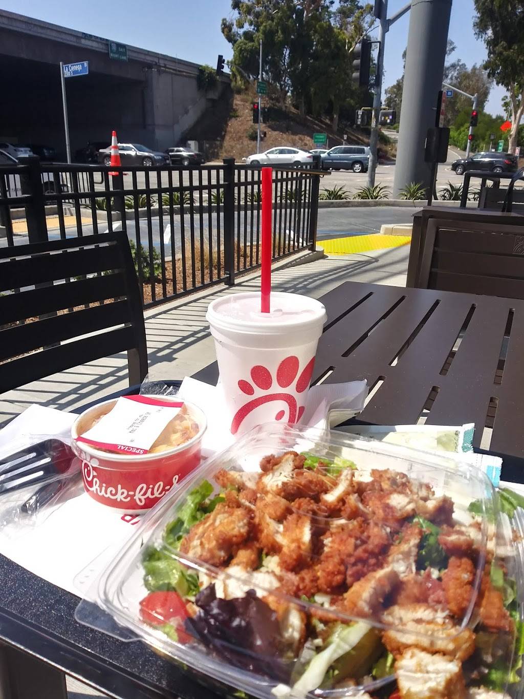 Chick-fil-A | restaurant | 2310 S La Cienega Blvd, Los Angeles, CA 90034, USA | 3108457020 OR +1 310-845-7020