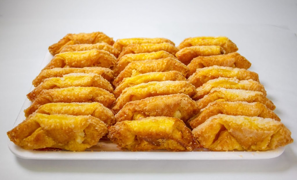 Karla Cuban Bakery | bakery | 2410 SW 137th Ave, Miami, FL 33175, USA | 3054008608 OR +1 305-400-8608