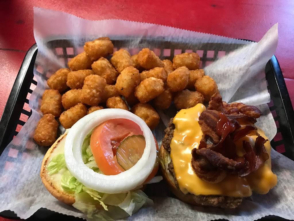 Bucks Cafe | restaurant | 4570 Chana Creek Rd, Tallassee, AL 36078, USA | 3346390635 OR +1 334-639-0635