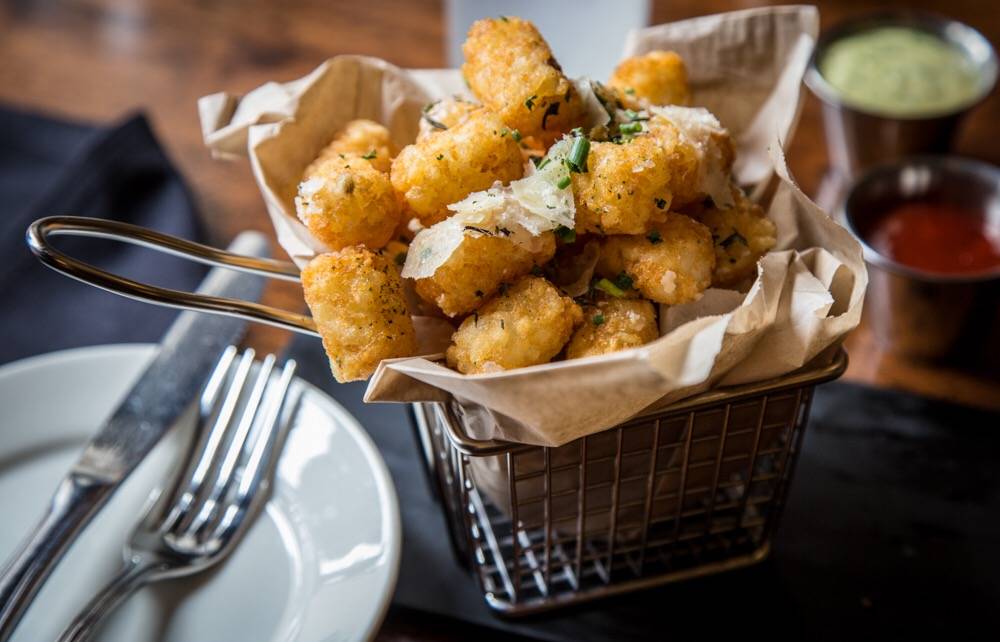 Annie Baileys Irish Public House | restaurant | 28 E King St, Lancaster, PA 17602, USA | 7173934000 OR +1 717-393-4000